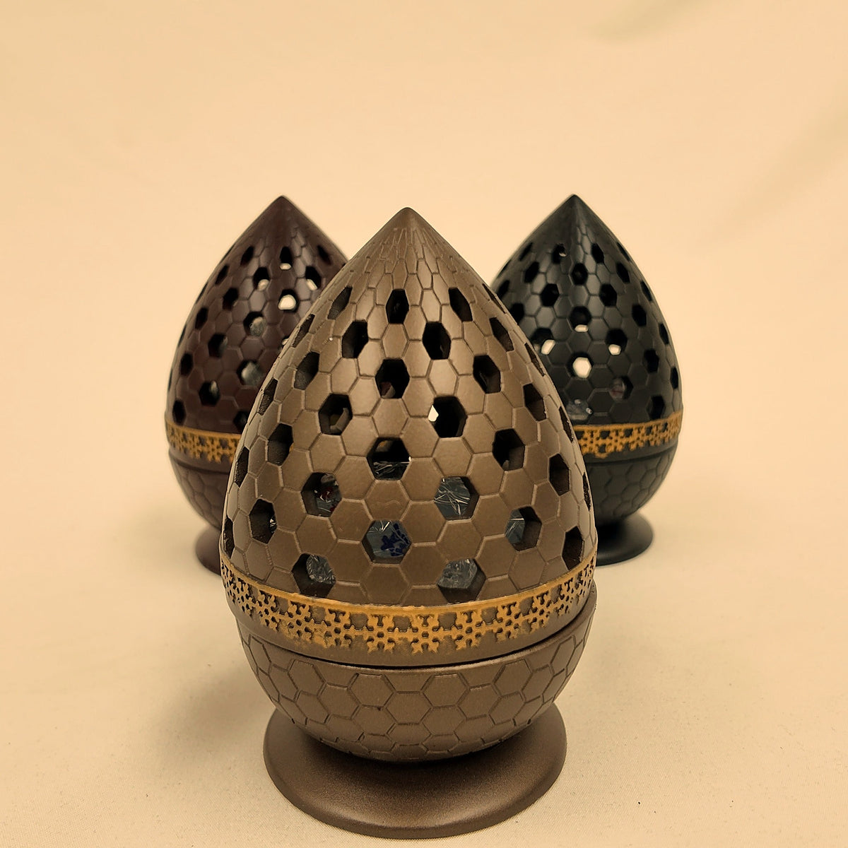 Honeycomb Style Burner set in all three colors, Champagne in front [Champagne]