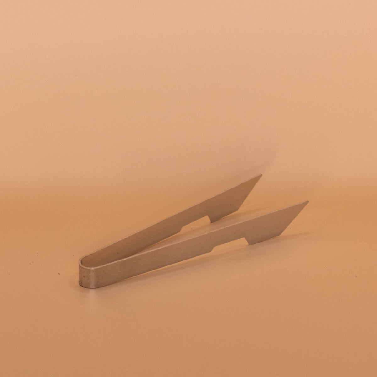 Tongs